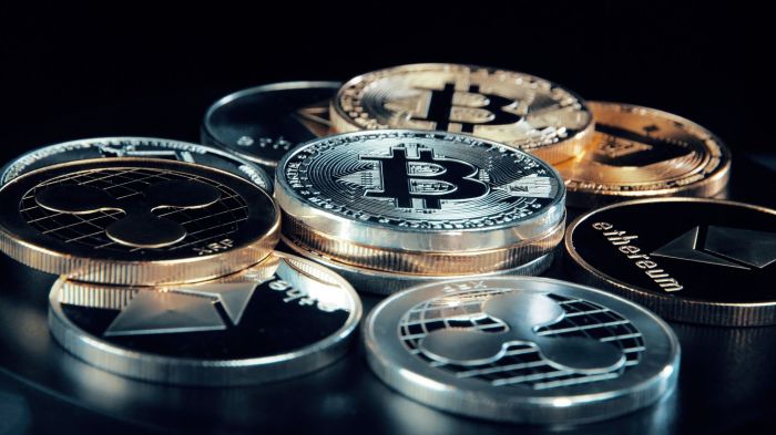 How Crypto Influencers Impact Market Trends